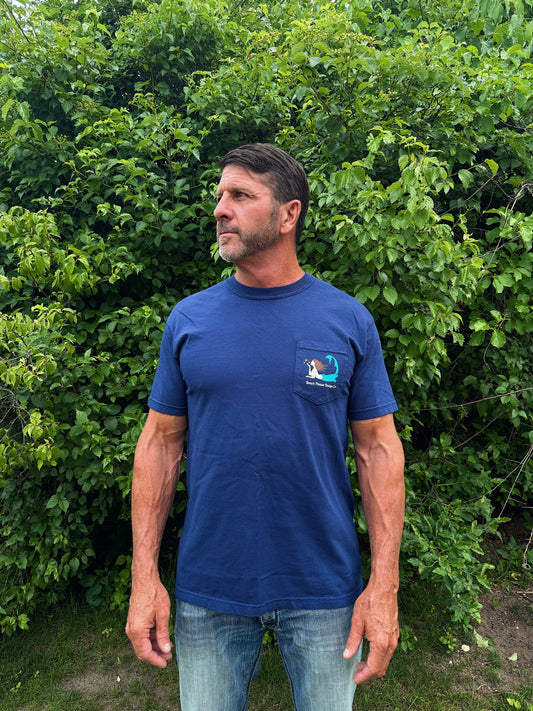 Beach Please Frocket T-shirt